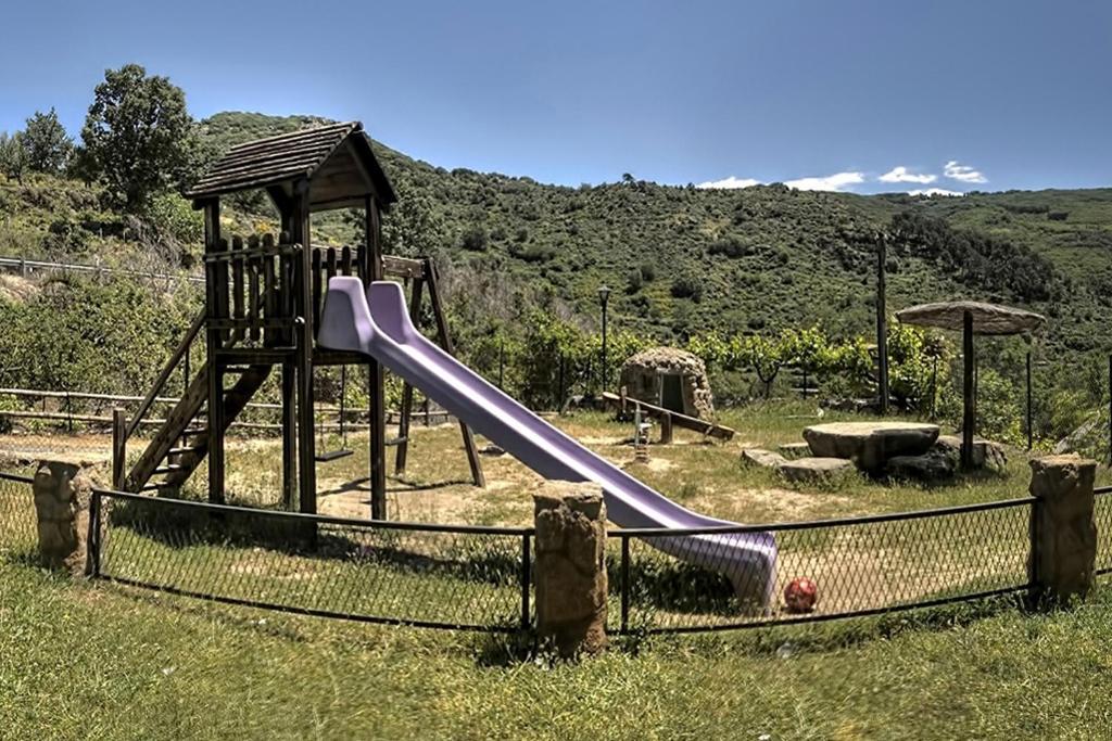 Apartamentos Rurales El Solitario バーニョス・デ・モンテマヨール エクステリア 写真